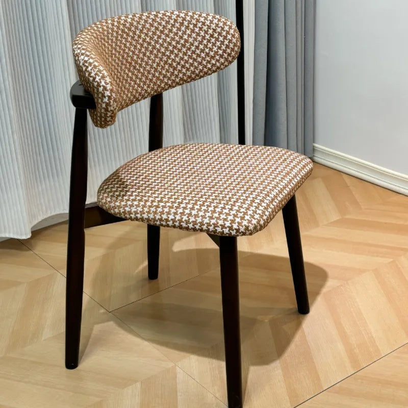 The Willow Table