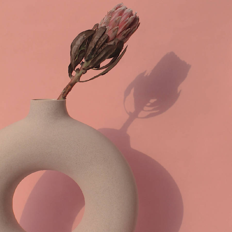 Luno Vase