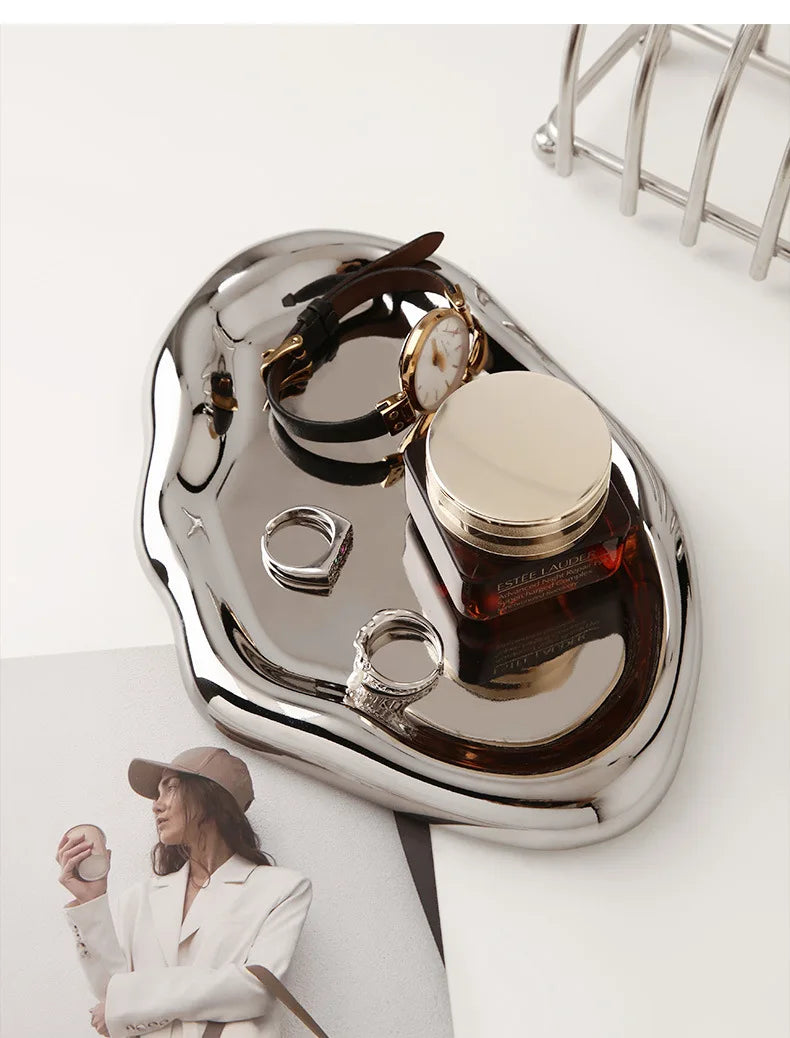 Muse Curve Tray