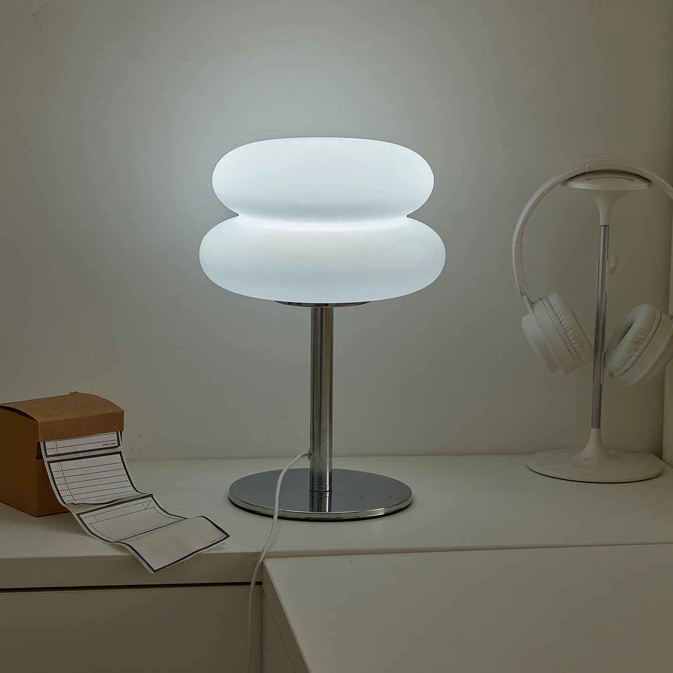 Lunoi Lamp