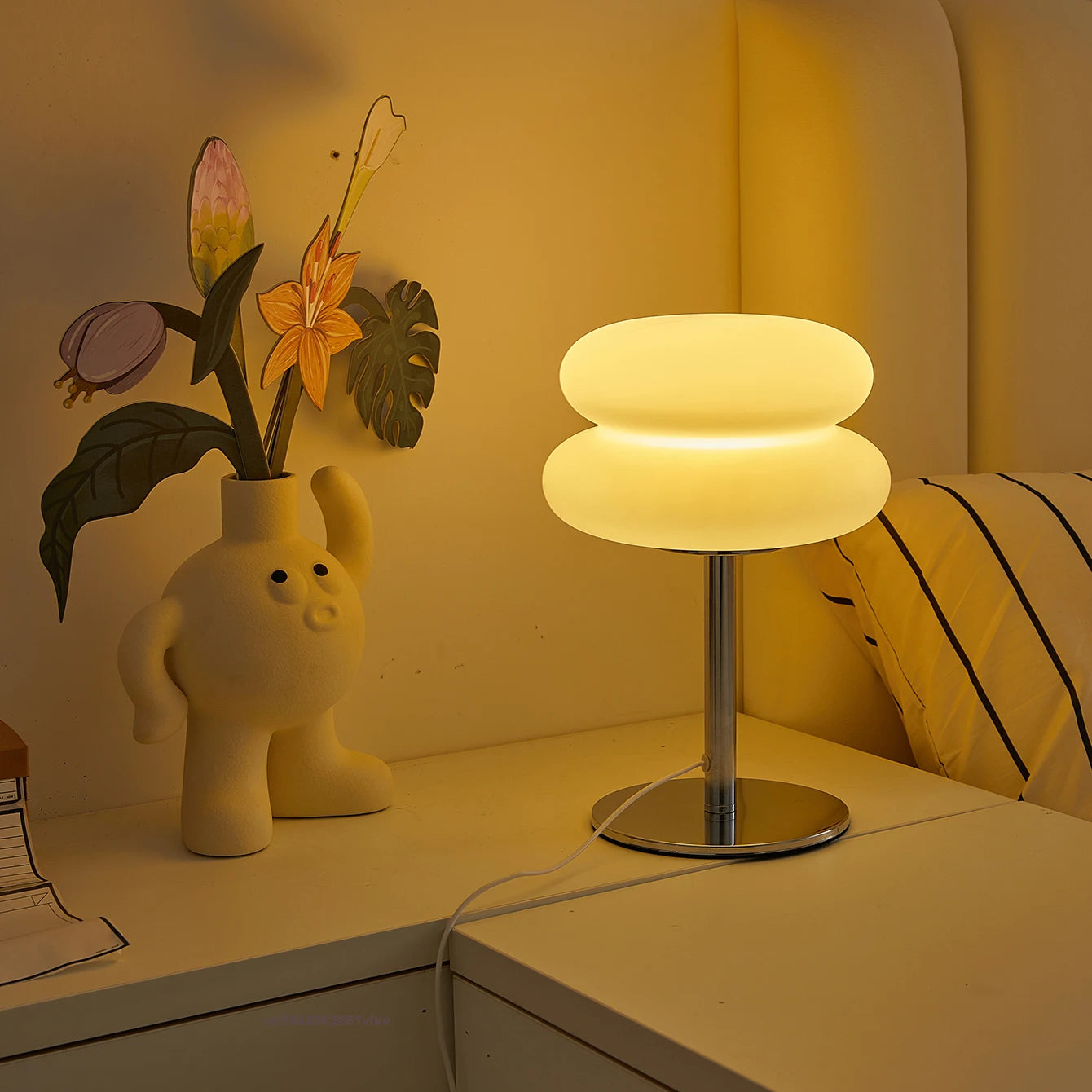 Lunoi Lamp